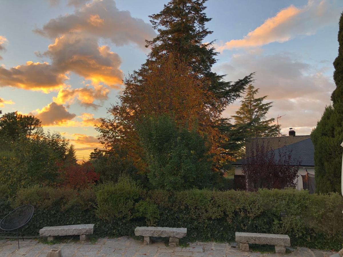 Villa Aurelia - Casa De Campo Con Jardin Y Piscina Entre Madrid Y Segovia Ortigosa del Monte Exterior foto